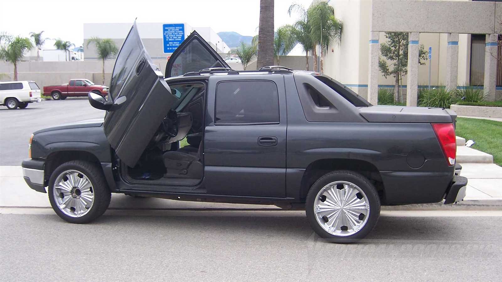 2004 chevrolet avalanche owners manual