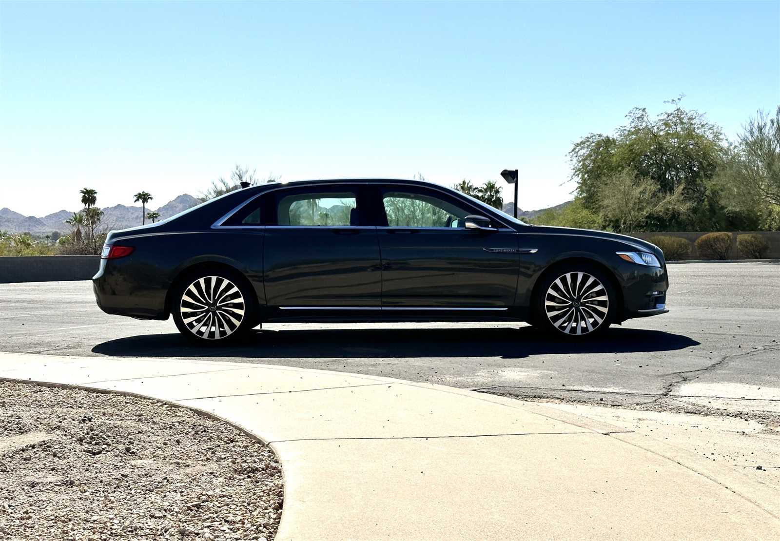 2019 lincoln continental owners manual