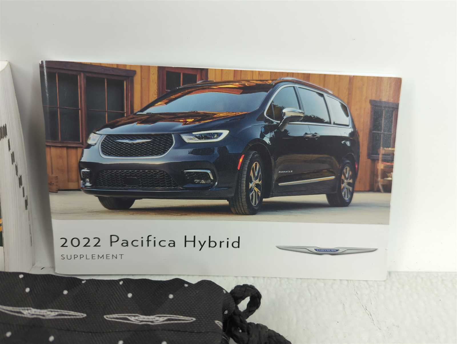 chrysler pacifica owners manual 2022