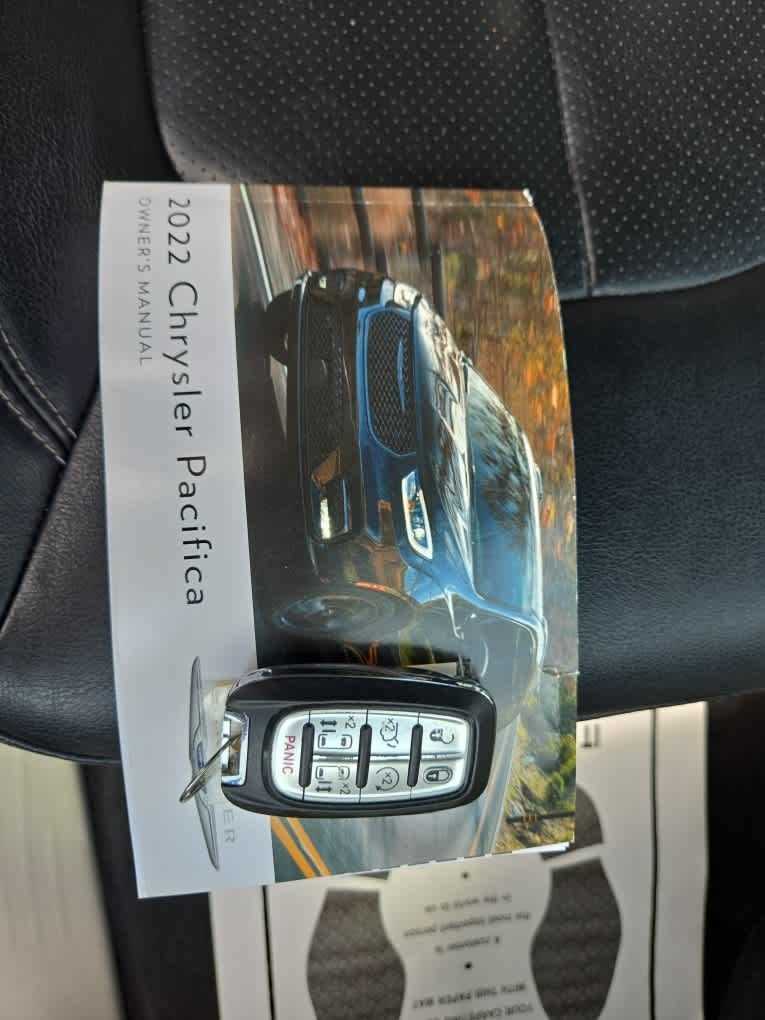 chrysler pacifica owners manual 2022