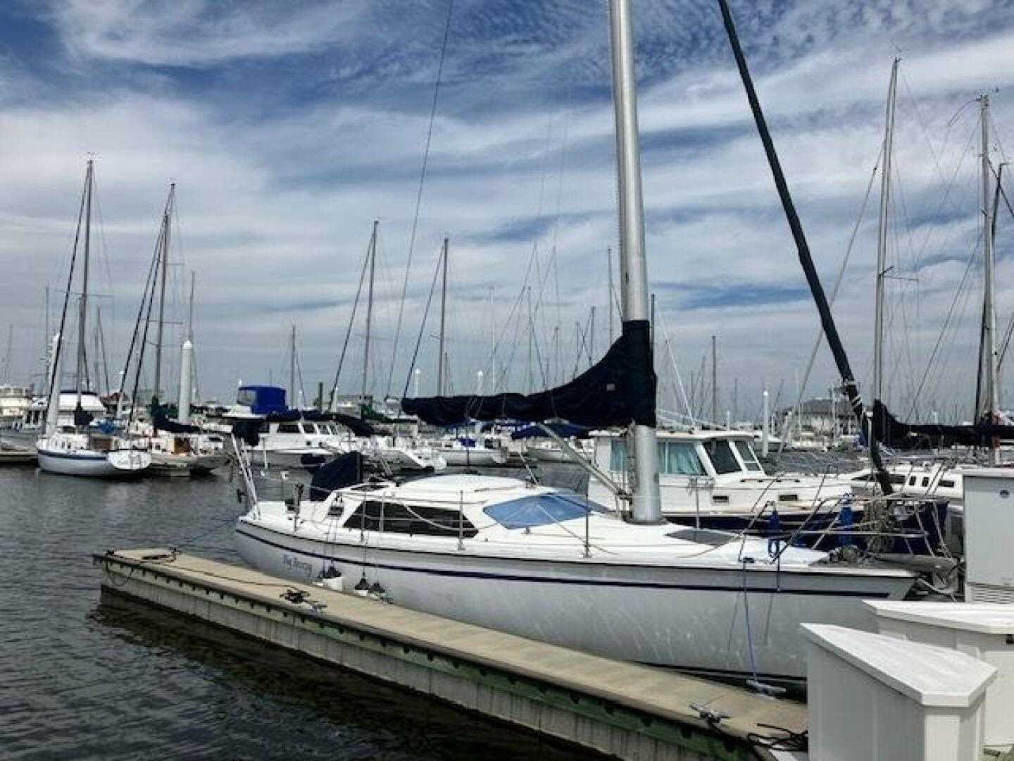 hunter sailboat owners manual