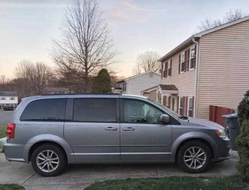 2014 dodge caravan owners manual