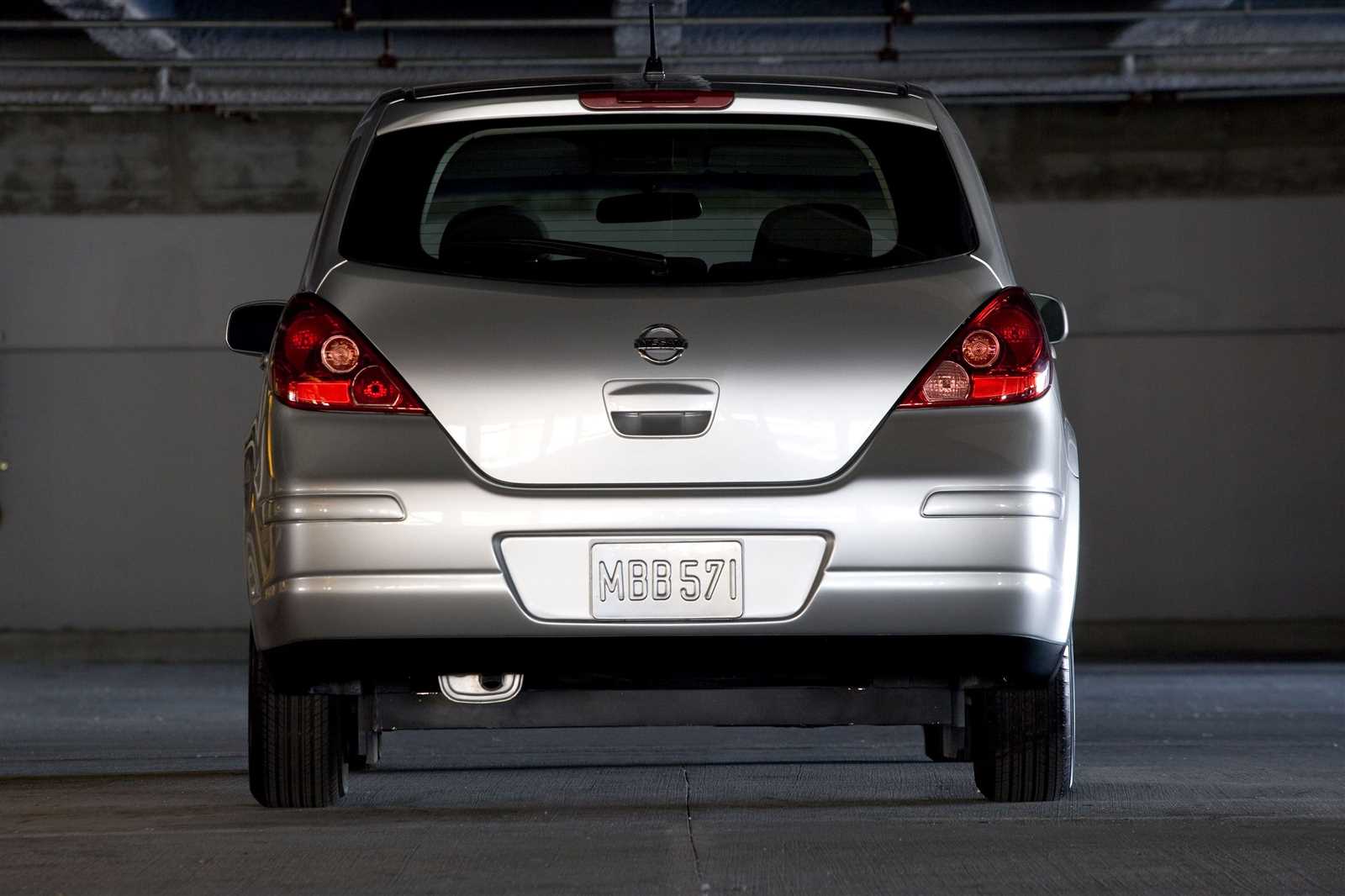 2007 nissan versa owners manual