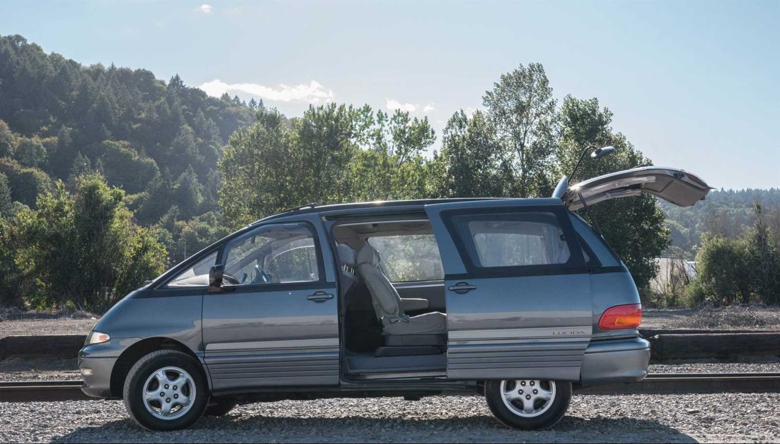 1993 toyota previa owners manual