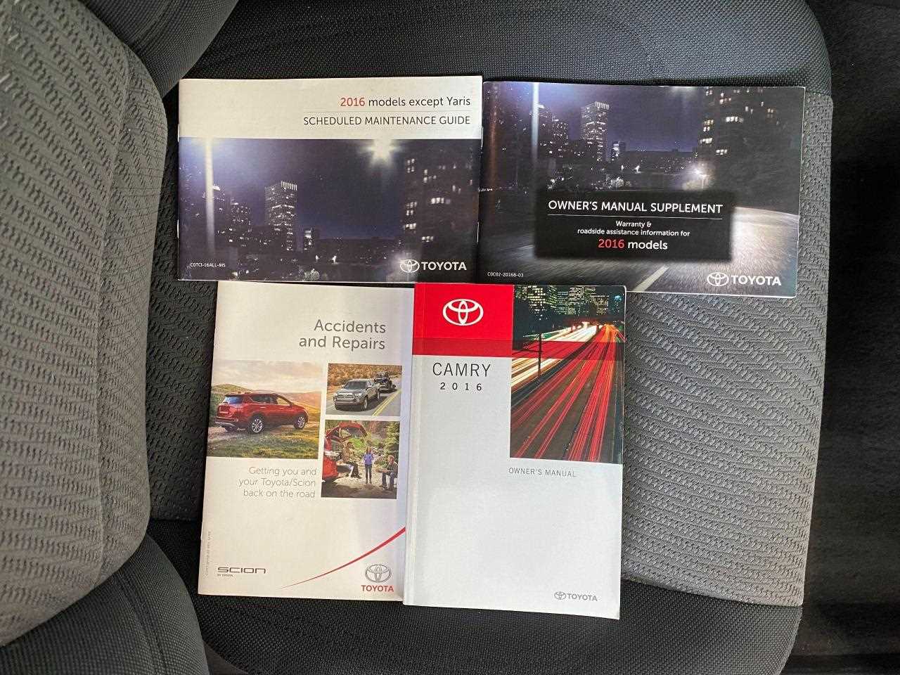 2016 toyota camry le owners manual