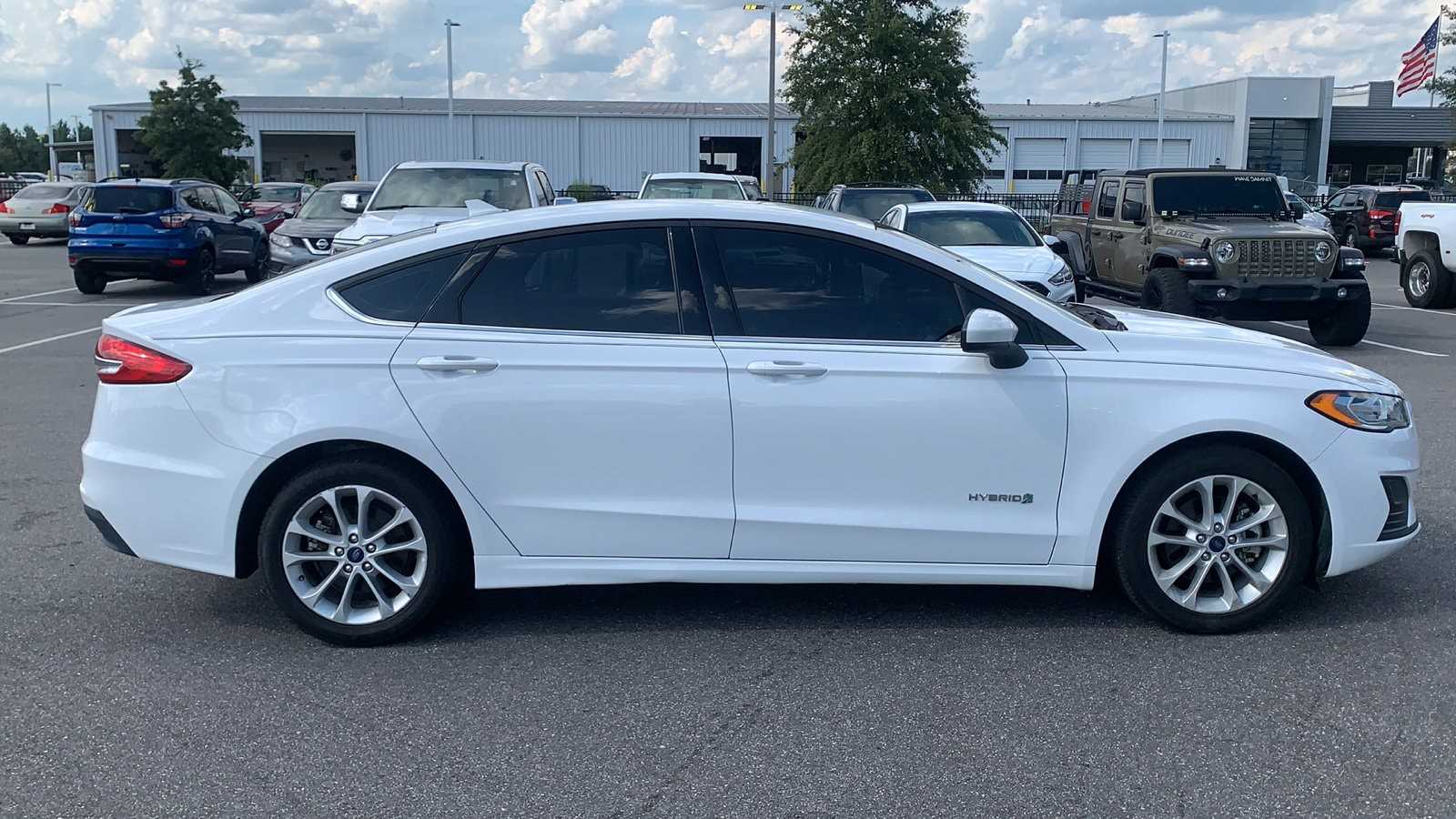 2019 ford fusion hybrid titanium owners manual