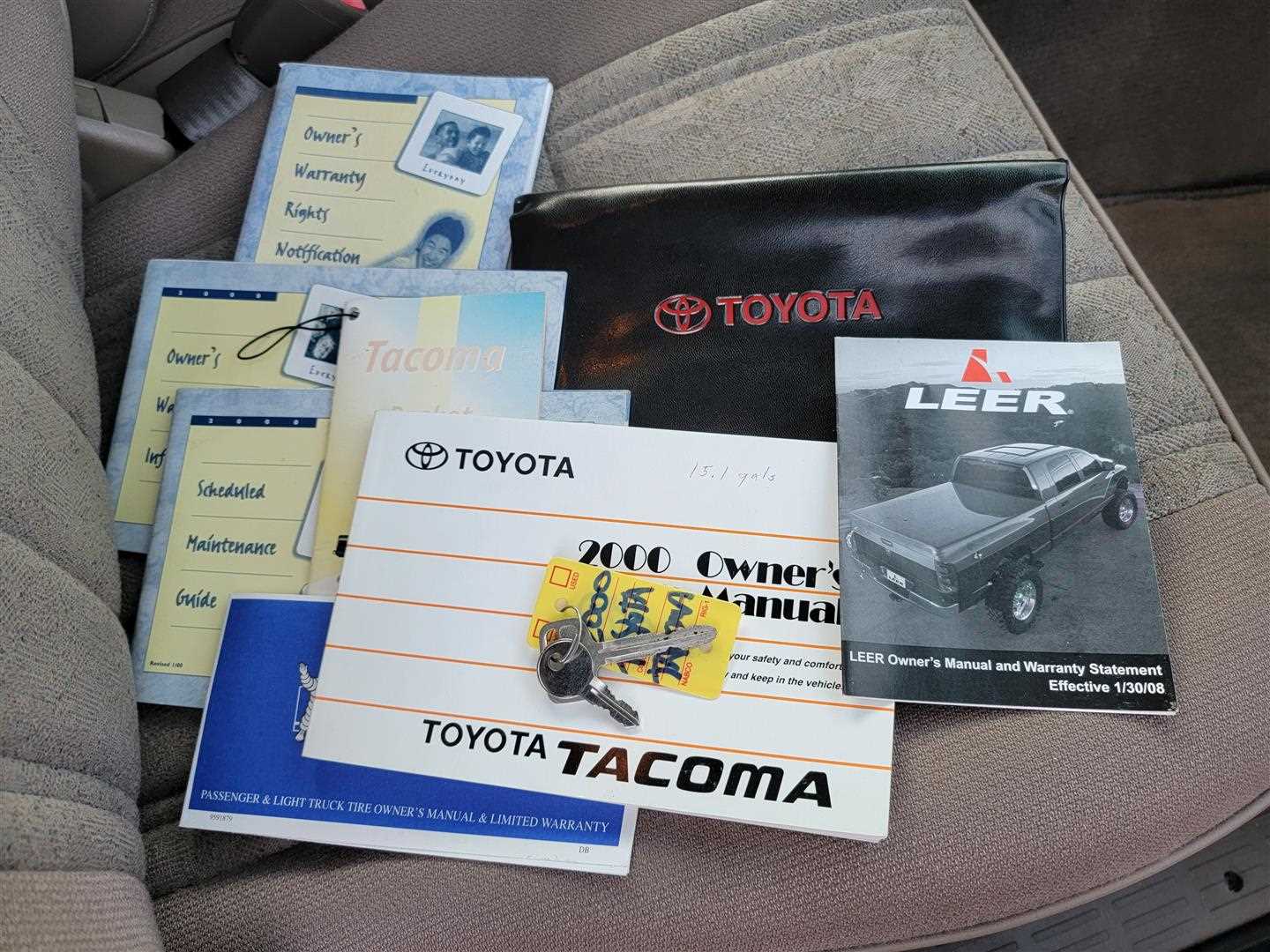 2000 toyota tacoma owners manual