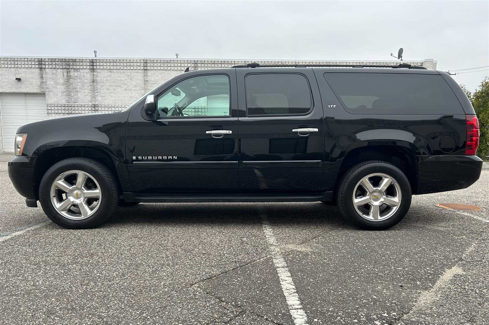2007 chevy suburban ltz owners manual