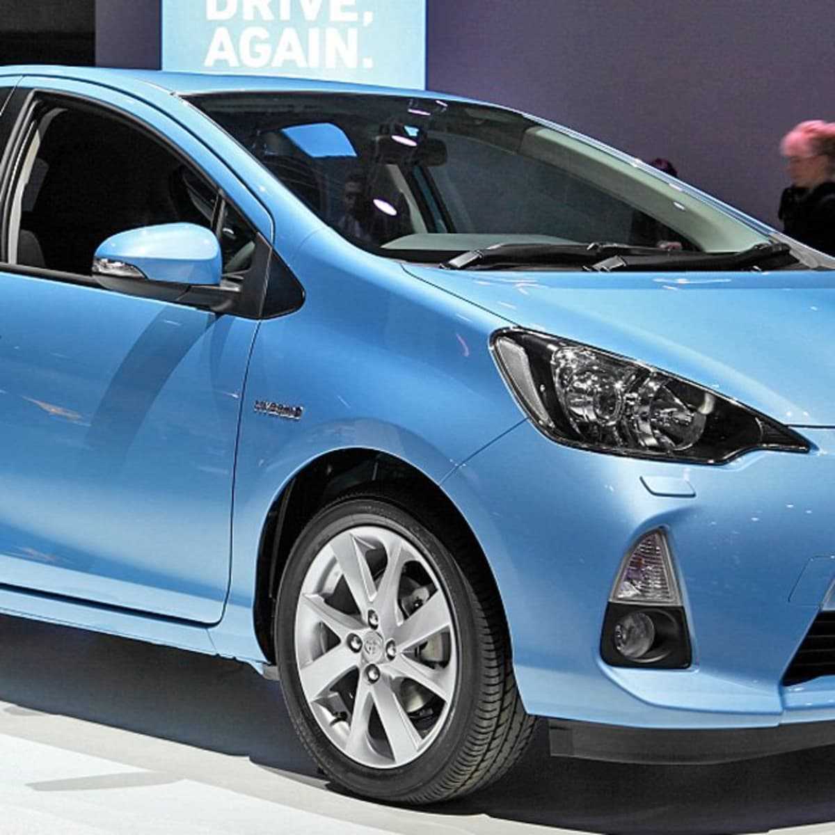 2015 toyota prius c owners manual