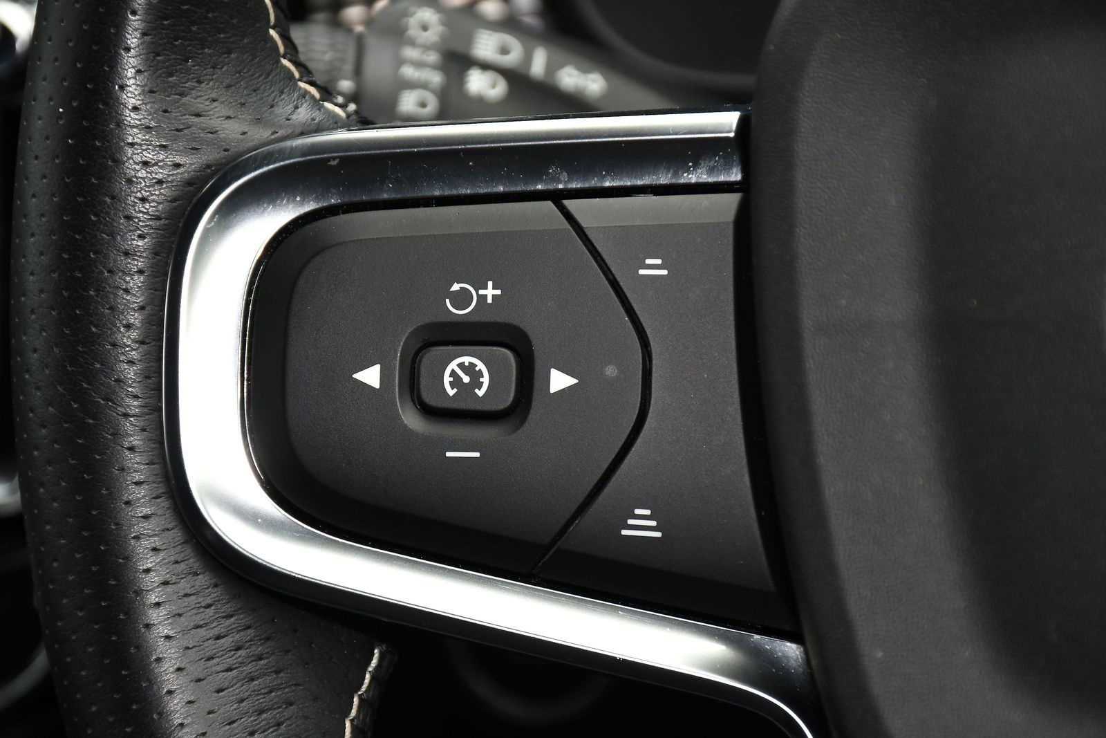 volvo xc40 2021 owners manual