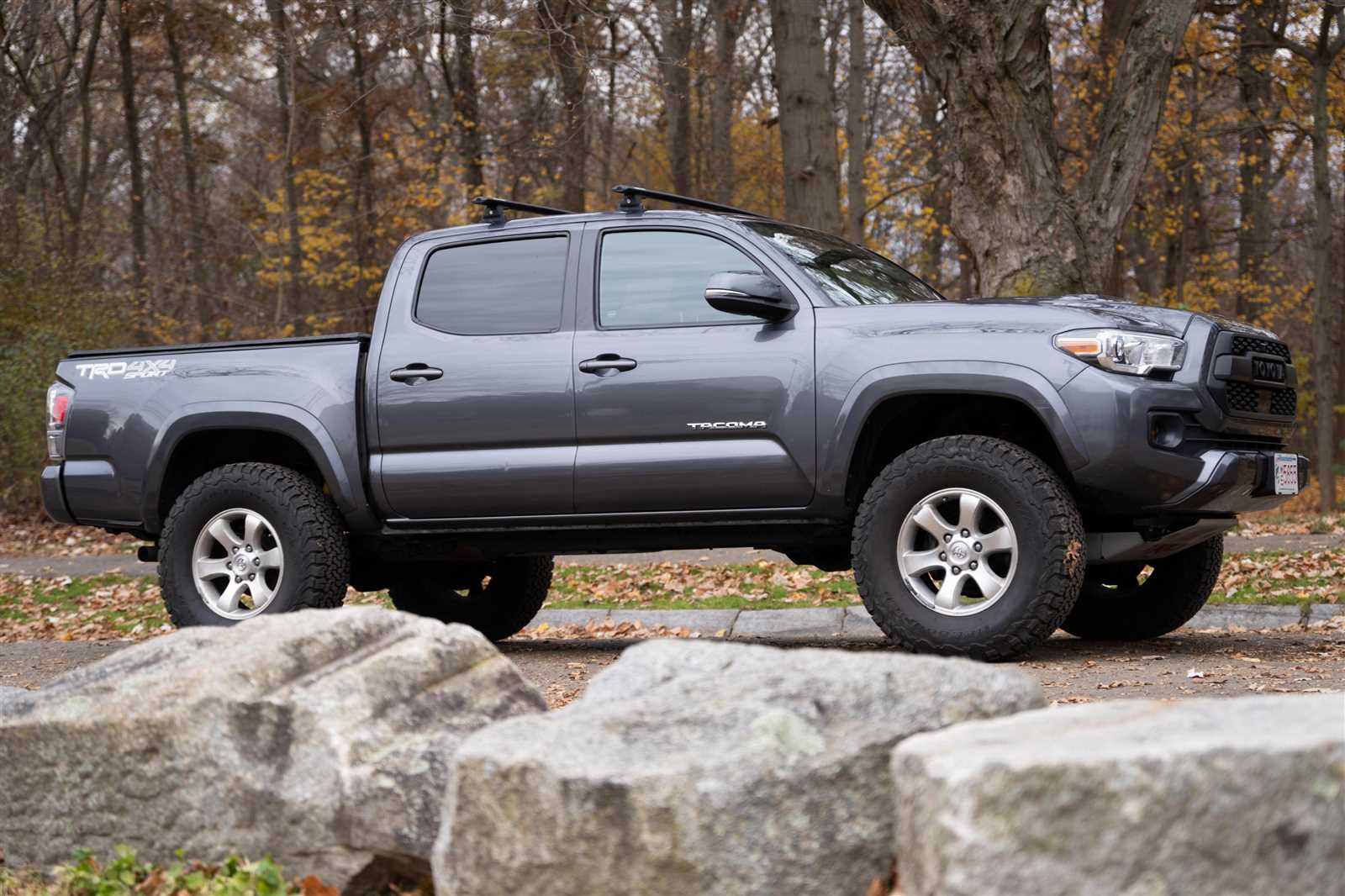 toyota tacoma owners manual 2022